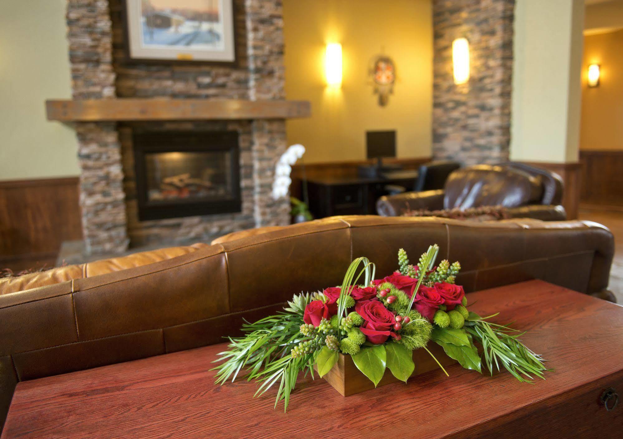 Gold Eagle Lodge North Battleford Eksteriør bilde